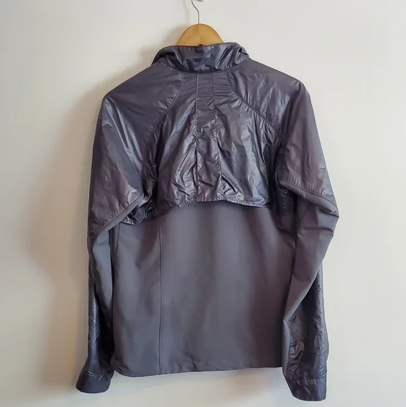 Mountain Hardwear lightweight jacket